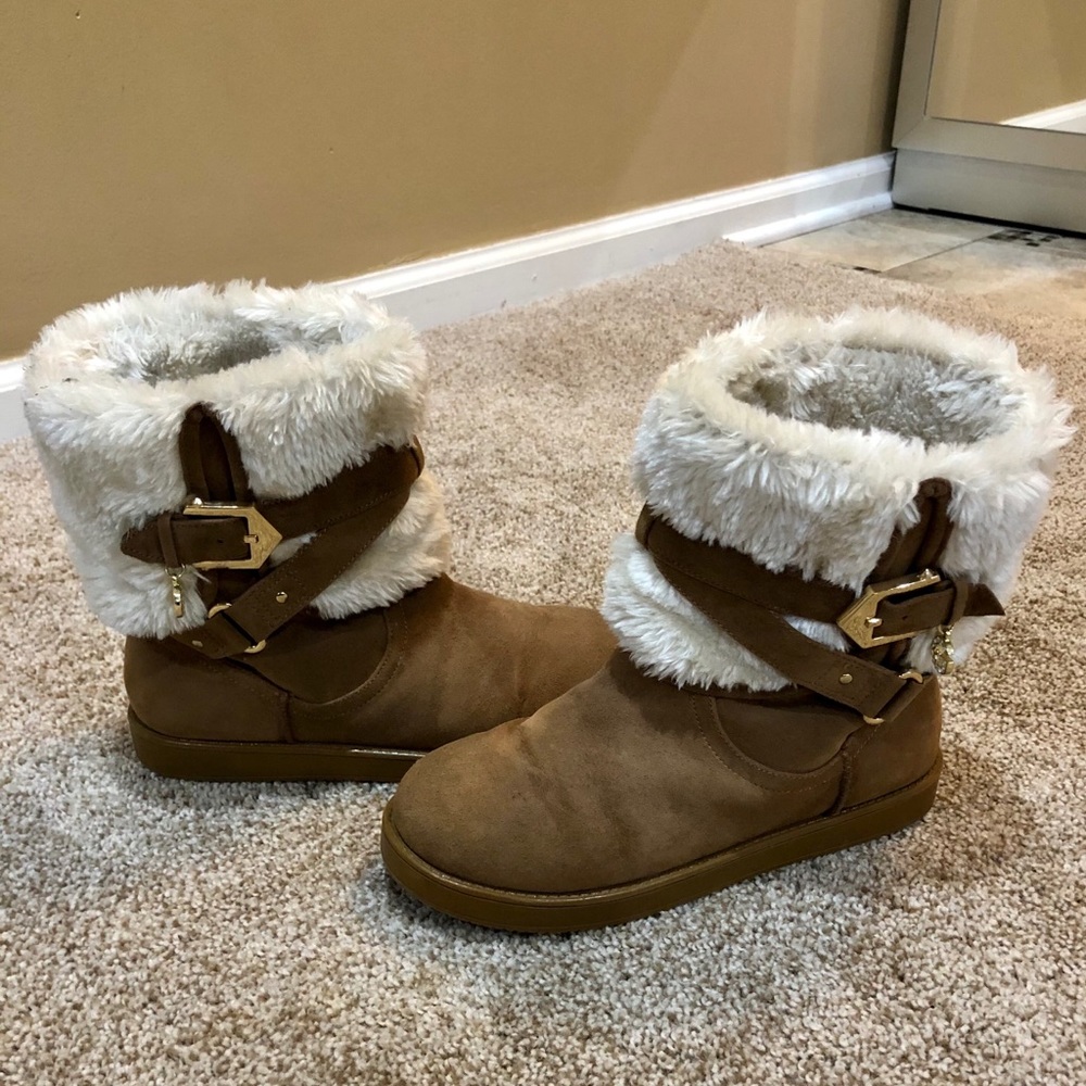 Guess boots